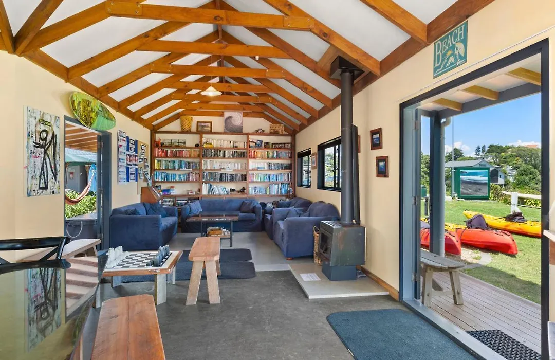 Raglan Backpackers-1